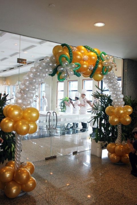 Balloon Wedding Arch