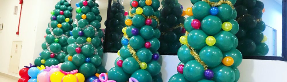 Christmas Tree Balloon Sculptures