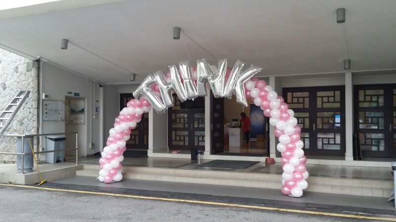 Balloon Pink Sprial Arch