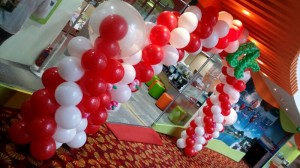 CTC Travel Balloon Arch