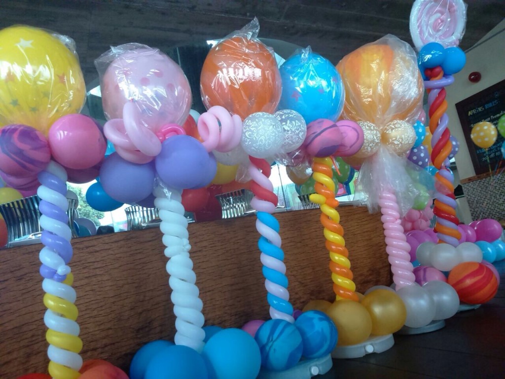 Balloon Candy Column