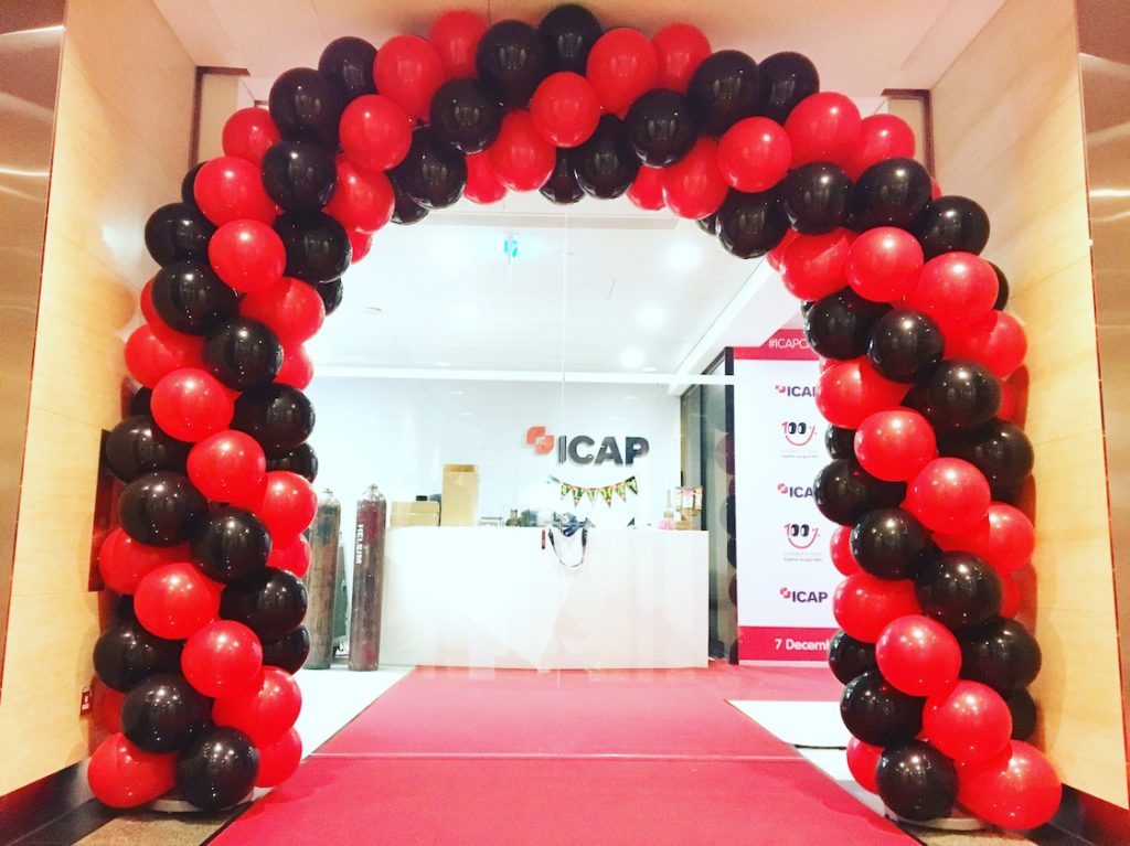 Red and Black Spiral Balloon Arch