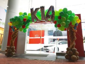 KIA Balloon Arch