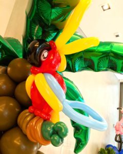 Balloon Parrot Sculpture Decoration