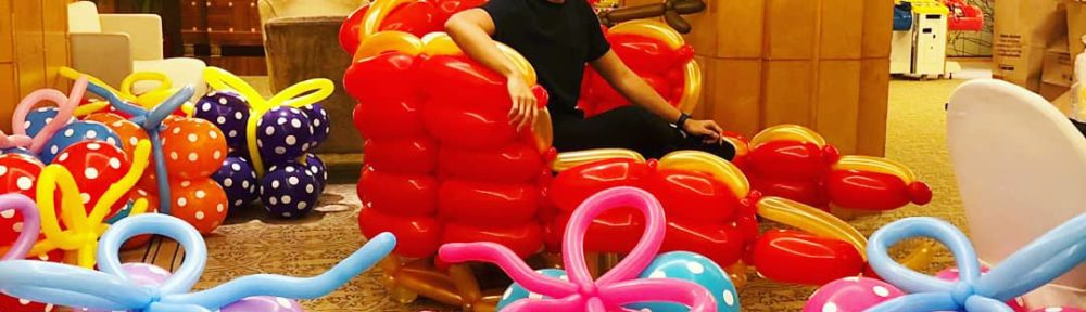 Best Christmas Balloon Decorations in Singapore