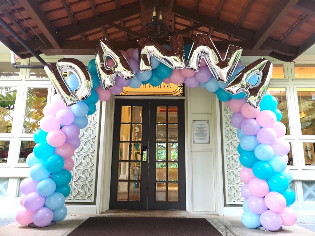 Balloon Arch with Silver Letters
