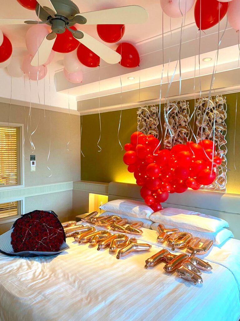 Room Styling Balloon Decoration in Singapore | THAT BalloonsTHAT Balloons