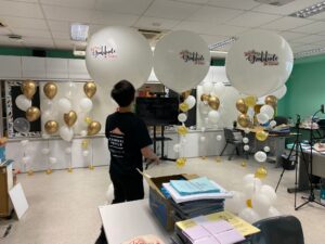 Customised huge helium balloon stand