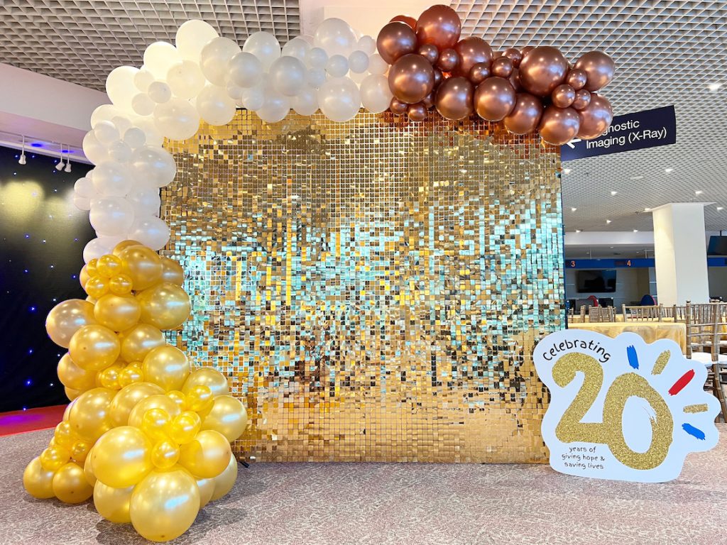 Organic Balloon Garland with Gold Sequien Wall Decor